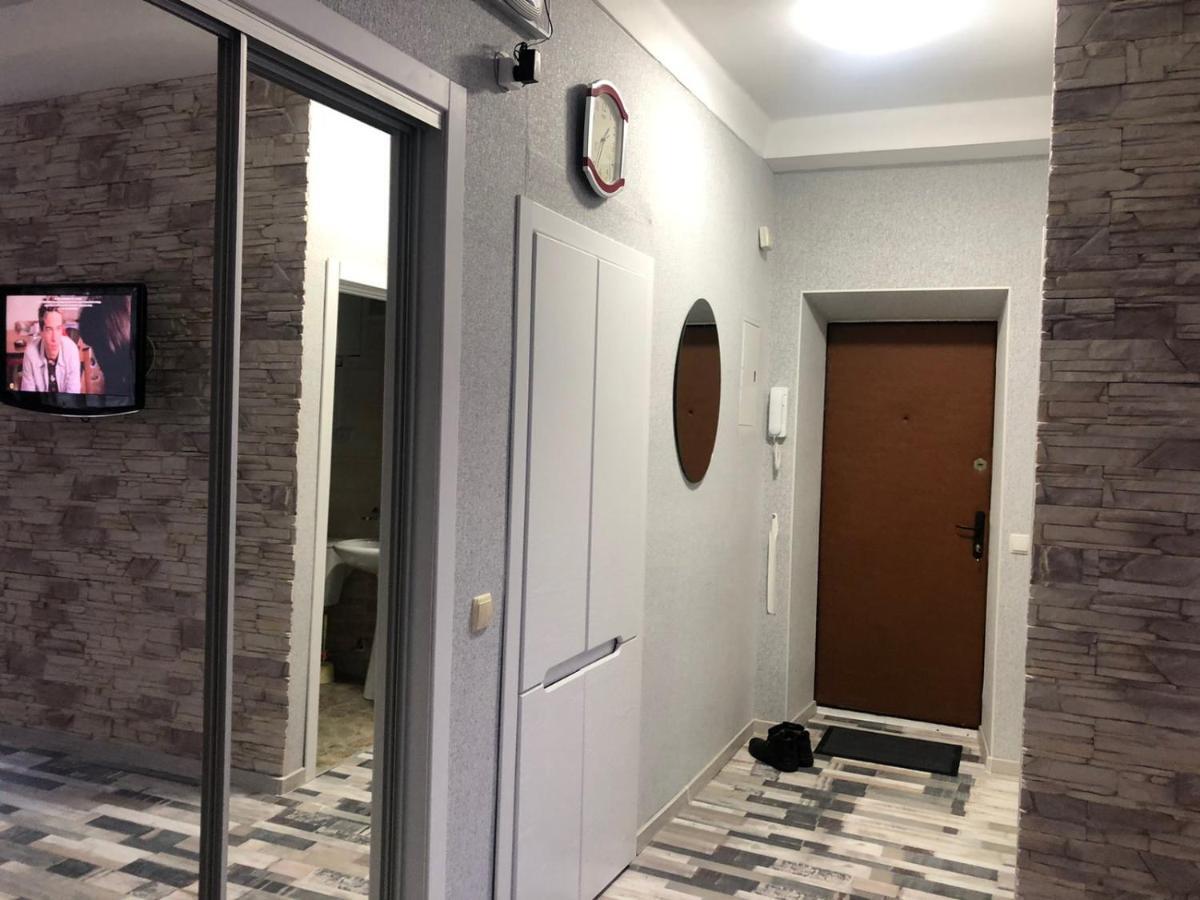Апартаменты Дворец Украины С Круглой Кроватью Kiew Exterior foto